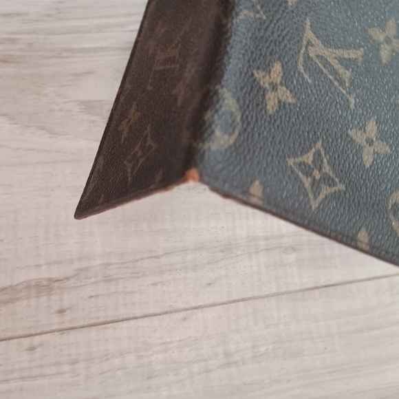 Louis Vuitton Card Holder - Monogram Canvas - Picture 5 of 9
